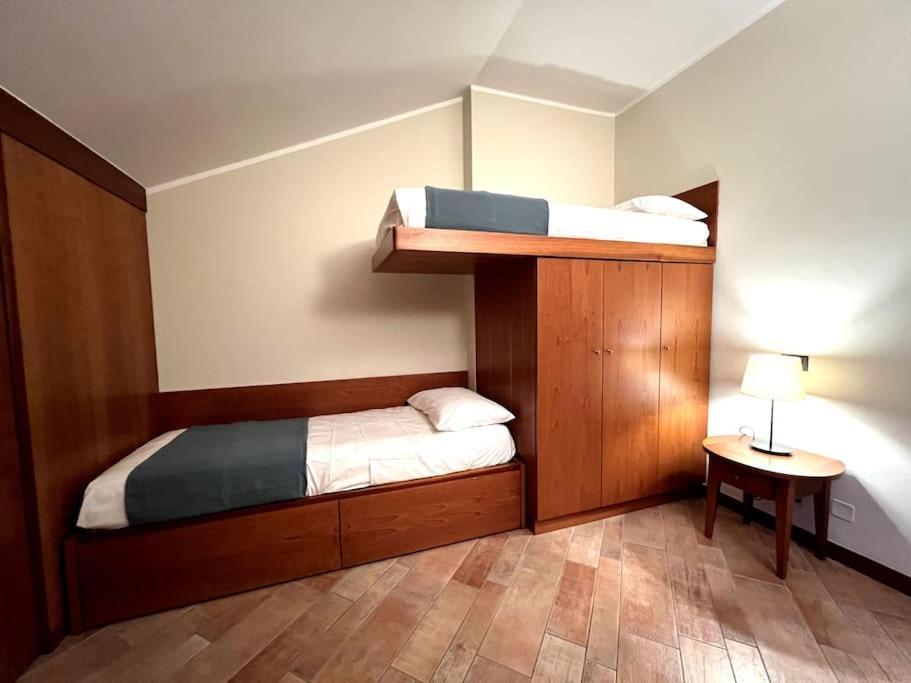 Attico In Piazza Matteotti Apartment Desenzano del Garda Exterior photo